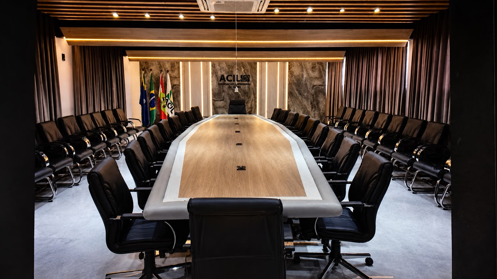 Sala Presidência da ACIL, local da imersão Marketing que Vende
